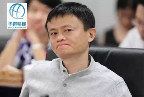 3年前的陳景揚在非誠勿擾中的形象，就是一副屌絲樣，在這個拜金的時代怎么可能會有女嘉賓會看上他
